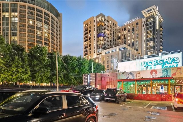 900 20th Ave S Apt 901, Nashville, TN 37212