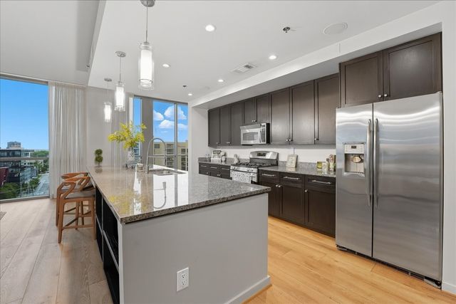 900 20th Ave S Apt 901, Nashville, TN 37212