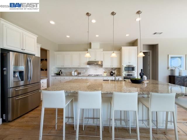 1676 N Terracina Dr, Dublin, CA 94568