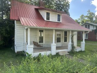 118 S Rhodes St, Pulaski, TN 38478