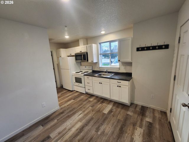 2600 Se ORIENT Dr, Gresham, OR 97080