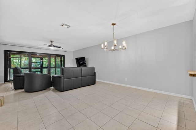 2140 NE 44th Street, Lighthouse Point, FL 33064