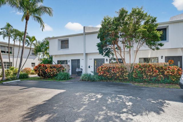 2140 NE 44th Street, Lighthouse Point, FL 33064