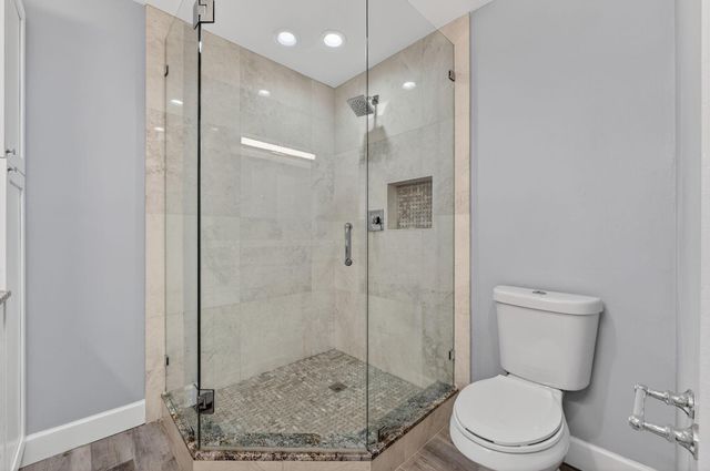 2140 NE 44th Street, Lighthouse Point, FL 33064