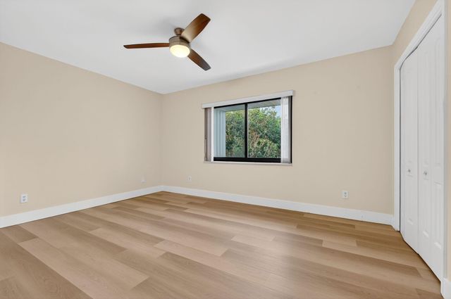 2140 NE 44th Street, Lighthouse Point, FL 33064