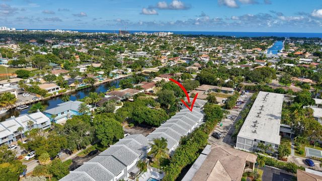 2140 NE 44th Street, Lighthouse Point, FL 33064