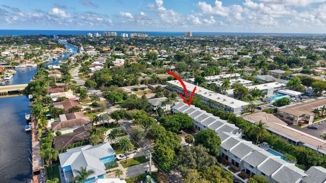 2140 NE 44th Street, Lighthouse Point, FL 33064
