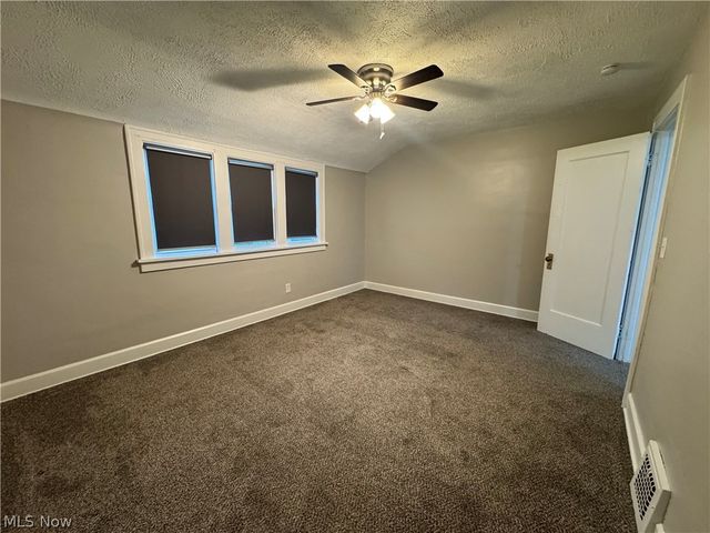 12116 Longmead Avenue, Cleveland, OH 44135