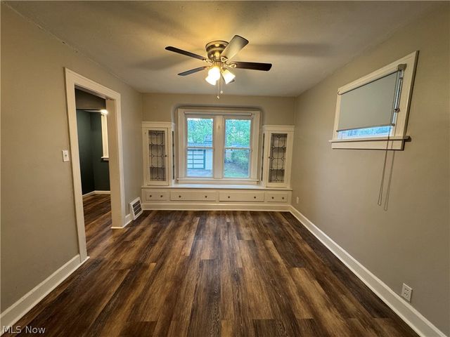 12116 Longmead Avenue, Cleveland, OH 44135