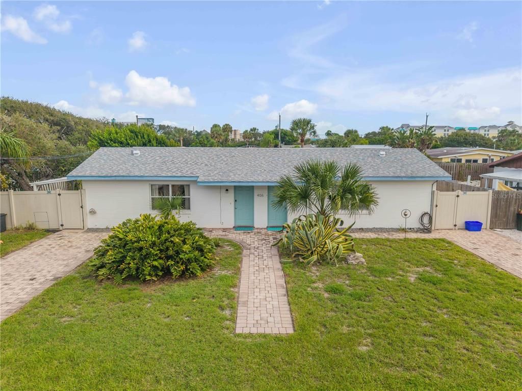 Image 1 of property listing at 406 CEDAR AVENUE, New Smyrna Beach, FL 32169