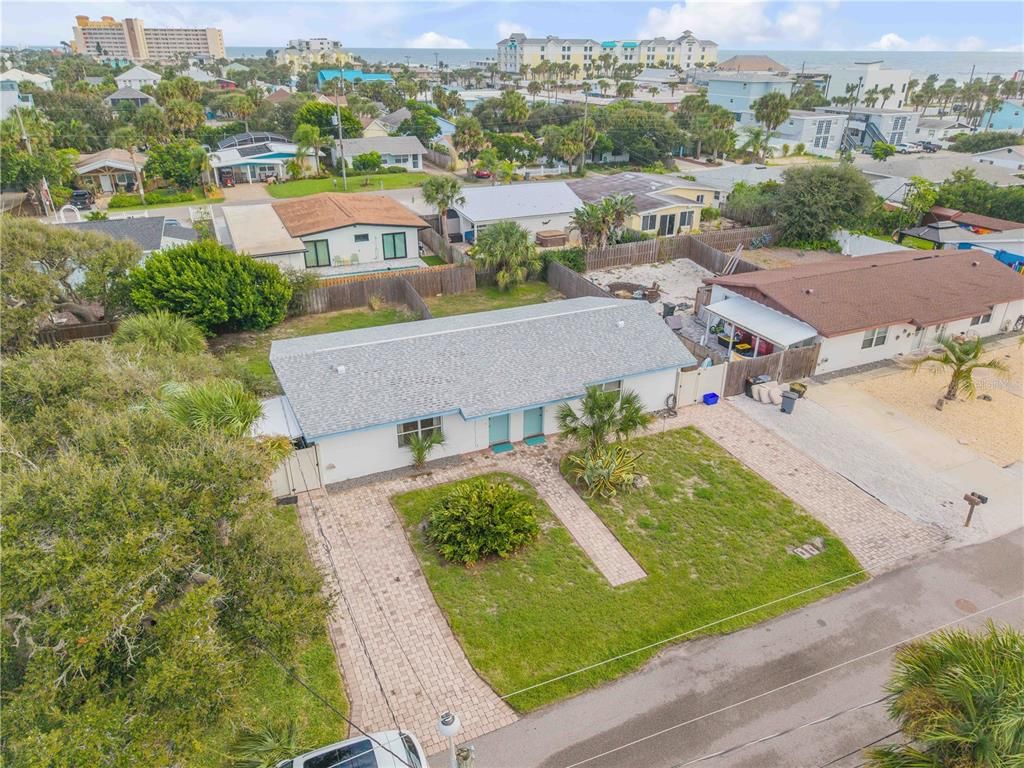 Image 6 of property listing at 406 CEDAR AVENUE, New Smyrna Beach, FL 32169
