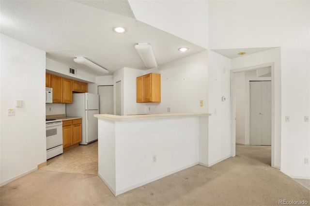 6001 S Yosemite Street C203, Greenwood Village, CO 80111