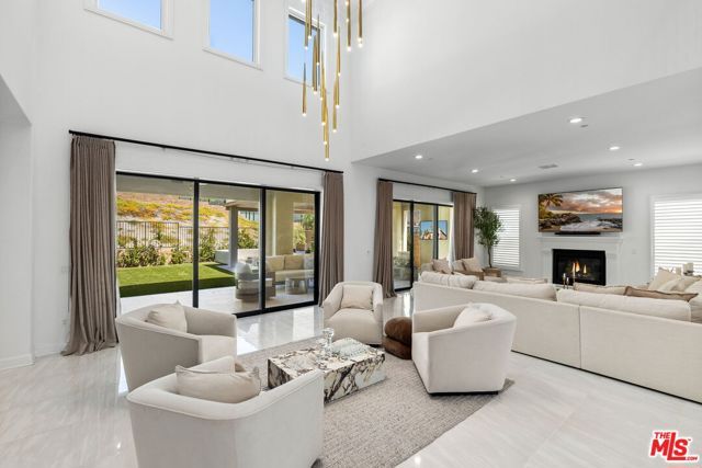 11734 N Manchester Way, Porter Ranch (los Angeles), CA 91326