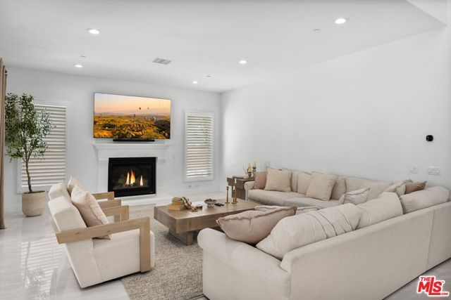 11734 N Manchester Way, Porter Ranch (los Angeles), CA 91326