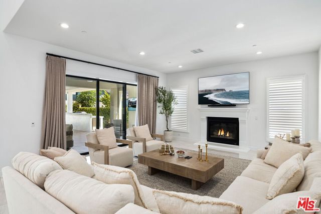 11734 N Manchester Way, Porter Ranch (los Angeles), CA 91326