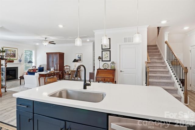 141 Rhuidean Court, Troutman, NC 28166