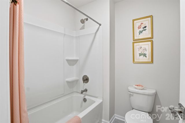 141 Rhuidean Court, Troutman, NC 28166