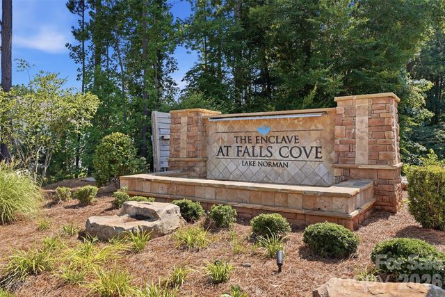 141 Rhuidean Court, Troutman, NC 28166