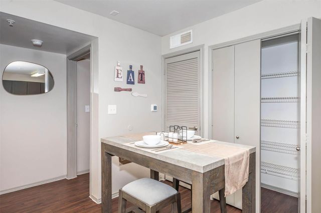 1088 Park Plaza Drive D, Austin, TX 78753