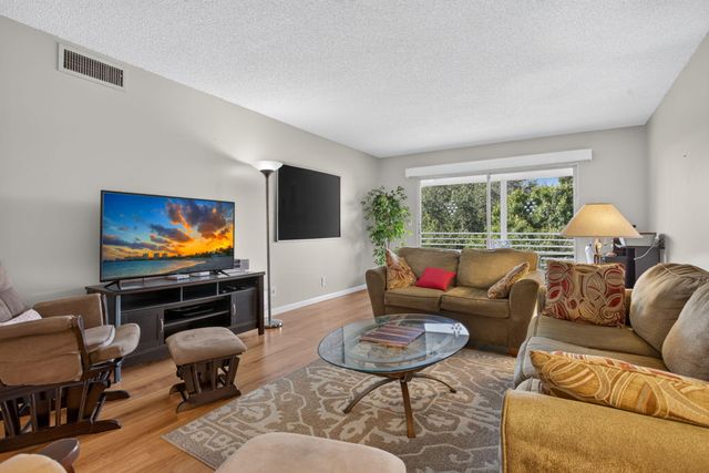 2301 LUCAYA Lane D4, Coconut Creek, FL 33066