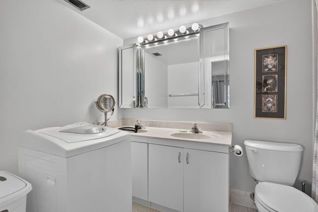 2301 LUCAYA Lane D4, Coconut Creek, FL 33066