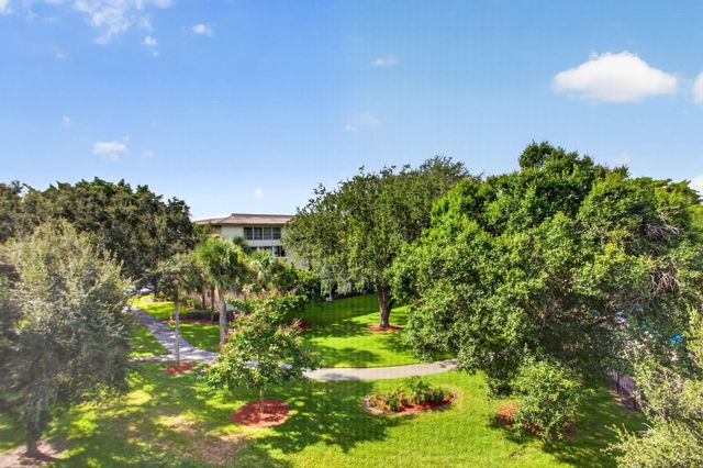 2301 LUCAYA Lane D4, Coconut Creek, FL 33066