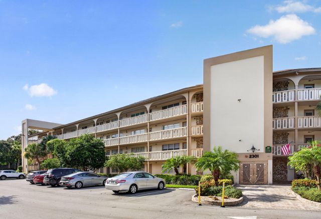 2301 LUCAYA Lane D4, Coconut Creek, FL 33066