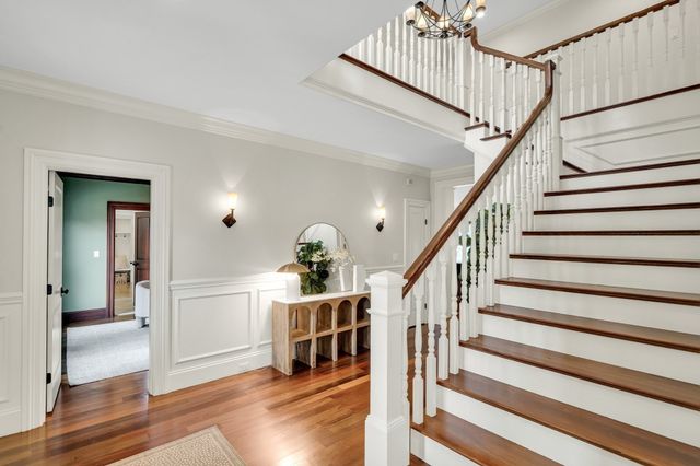 88 Woodbine Circle, Needham, MA 02494