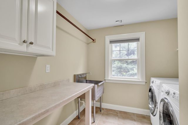 88 Woodbine Circle, Needham, MA 02494