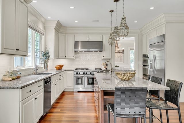 88 Woodbine Circle, Needham, MA 02494
