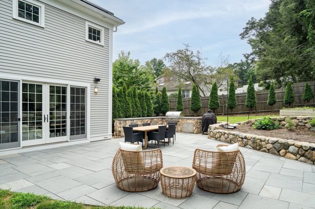 88 Woodbine Circle, Needham, MA 02494