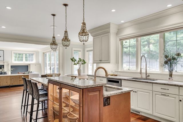 88 Woodbine Circle, Needham, MA 02494