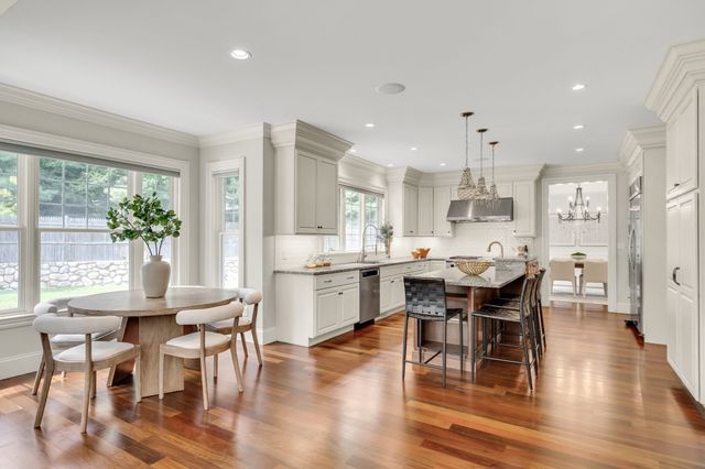 88 Woodbine Circle, Needham, MA 02494