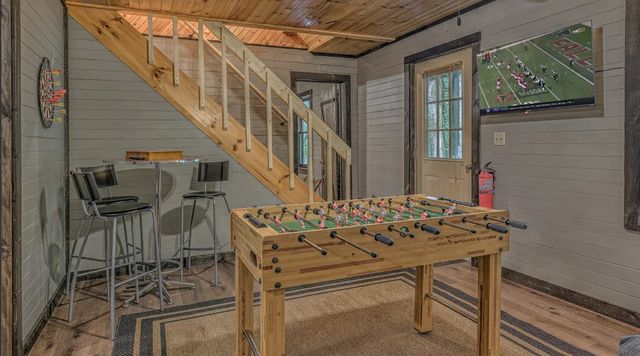 30 Stanley Creek, Blue Ridge, GA 30513