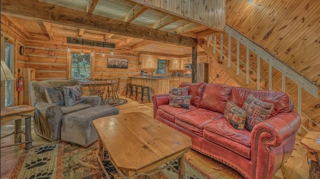 30 Stanley Creek, Blue Ridge, GA 30513