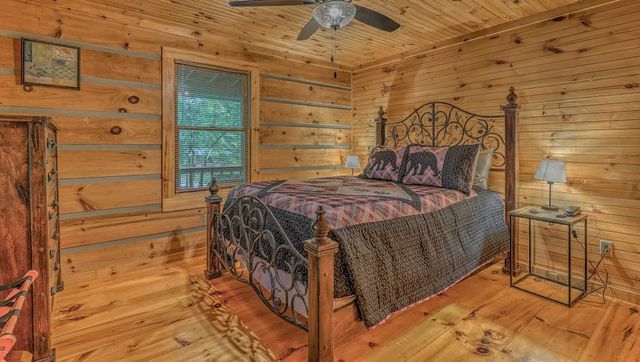 30 Stanley Creek, Blue Ridge, GA 30513