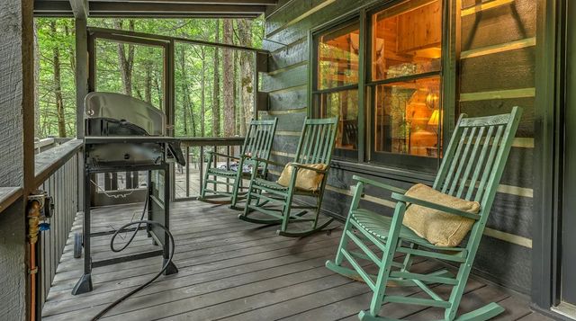 30 Stanley Creek, Blue Ridge, GA 30513