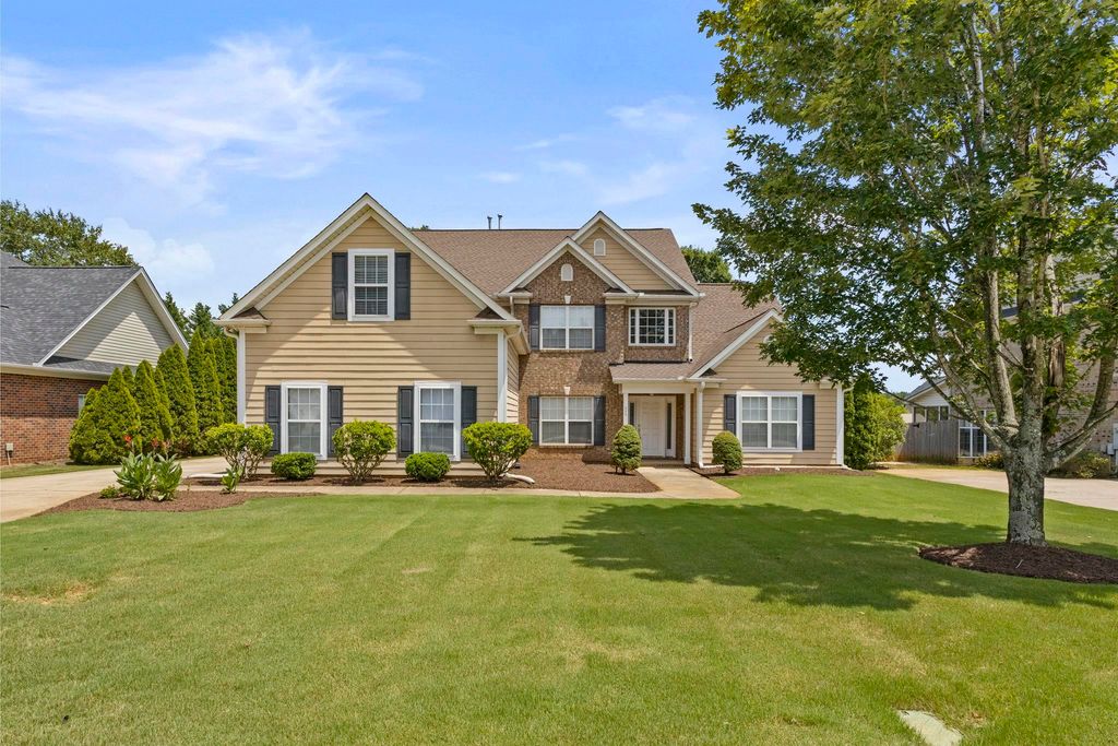 320 Verdana Court, Boiling Springs, SC 29316