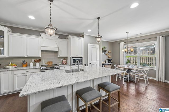 5242 STOCKTON PASS, Trussville, AL 35173