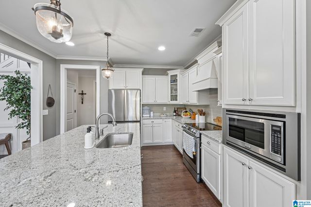 5242 STOCKTON PASS, Trussville, AL 35173