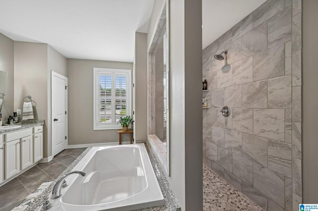 5242 STOCKTON PASS, Trussville, AL 35173
