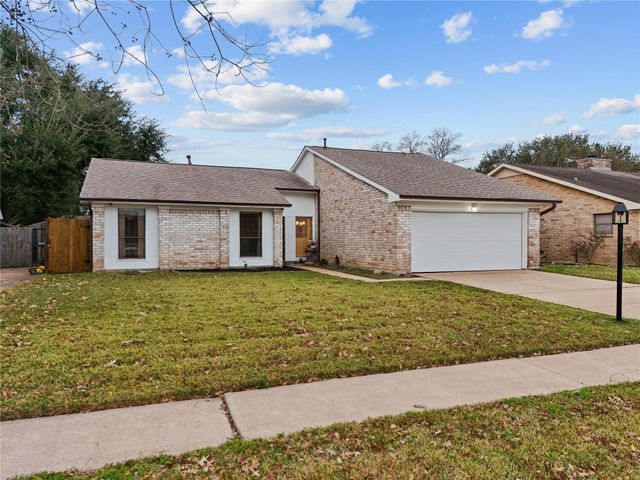 9814 Sageroyal Lane, Houston, TX 77089