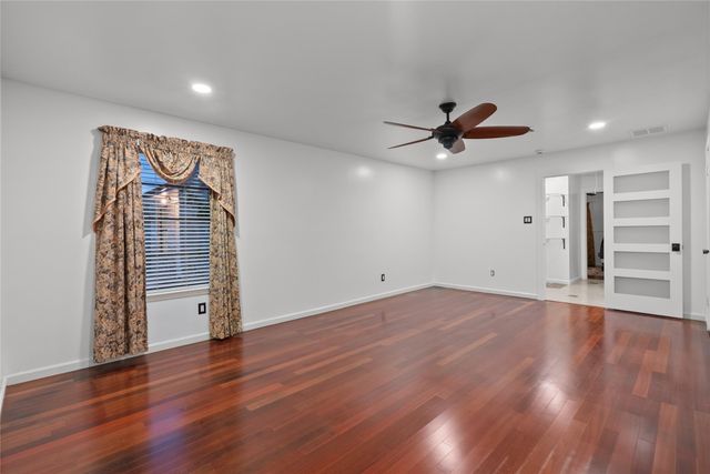 9814 Sageroyal Lane, Houston, TX 77089