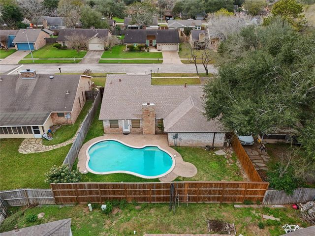 9814 Sageroyal Lane, Houston, TX 77089