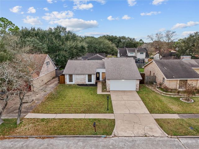 9814 Sageroyal Lane, Houston, TX 77089