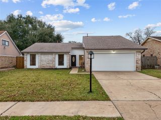 9814 Sageroyal Lane, Houston, TX 77089