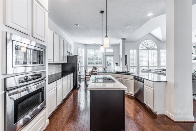 2211 Merrill Hills Circle, Katy, TX 77450