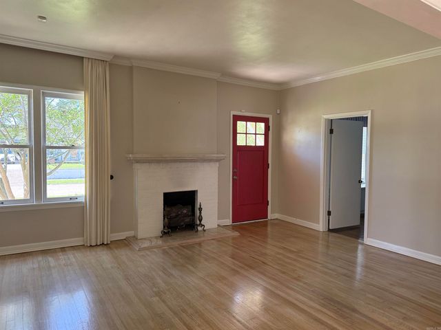 620 E 7Th St, El Dorado, AR 71730