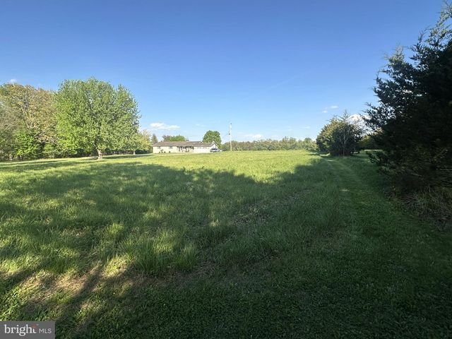 447 HUNTERSTOWN HAMPTON RD, Gettysburg, PA 17325