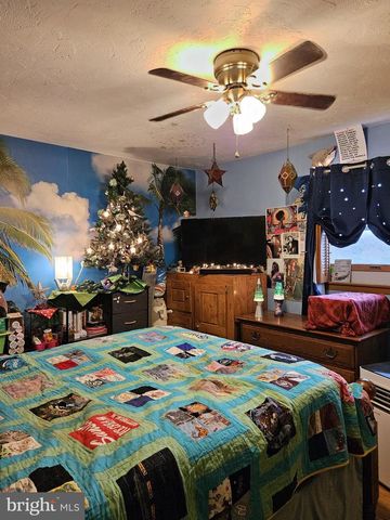 447 HUNTERSTOWN HAMPTON RD, Gettysburg, PA 17325